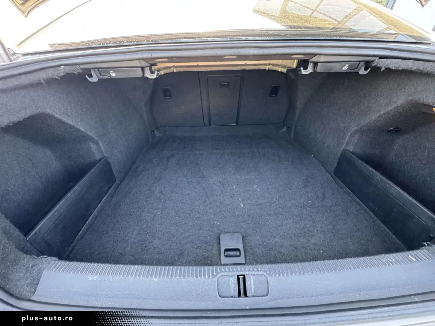 Volkswagen Passat    1.4 TSI    Navigatie    Scaune ventilat