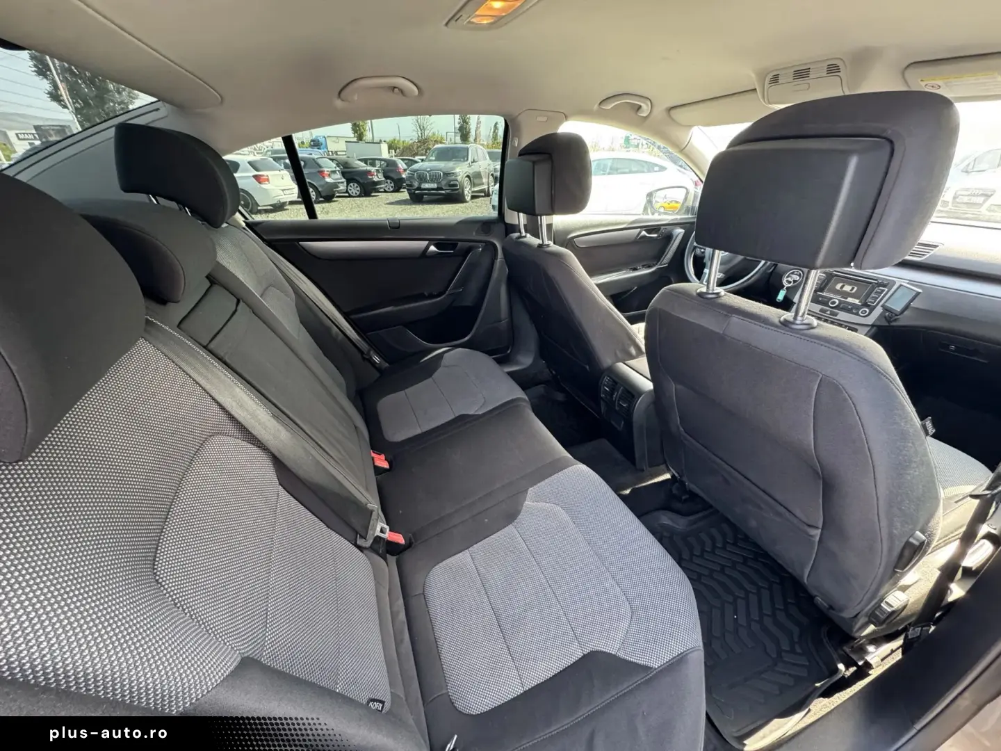 Volkswagen Passat    1.4 TSI    Navigatie    Scaune ventilat