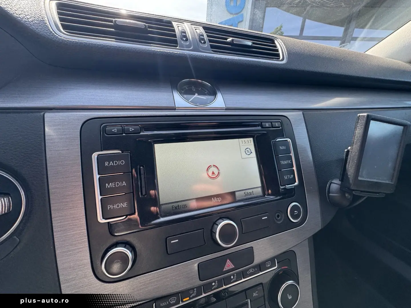 Volkswagen Passat    1.4 TSI    Navigatie    Scaune ventilat