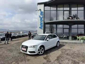 Audi A3 Sportback    Automat    Navigatie    Scuane incalzit