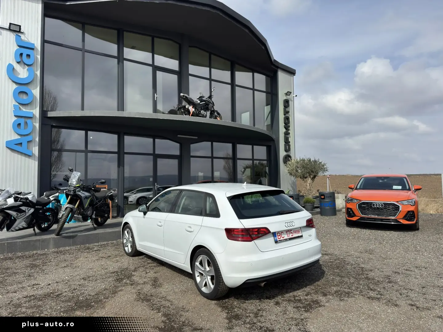 Audi A3 Sportback    Automat    Navigatie    Scuane incalzit