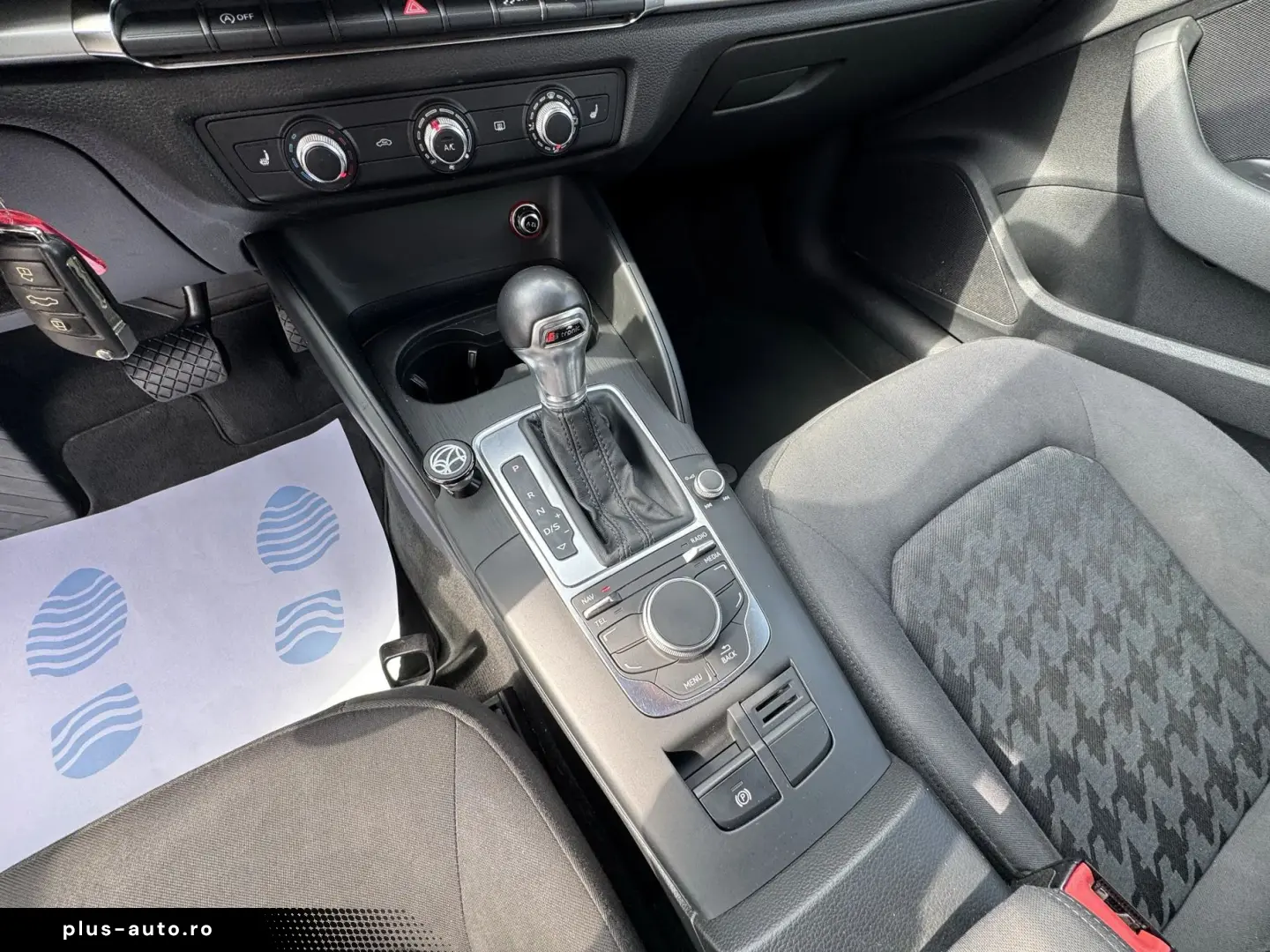 Audi A3 Sportback    Automat    Navigatie    Scuane incalzit