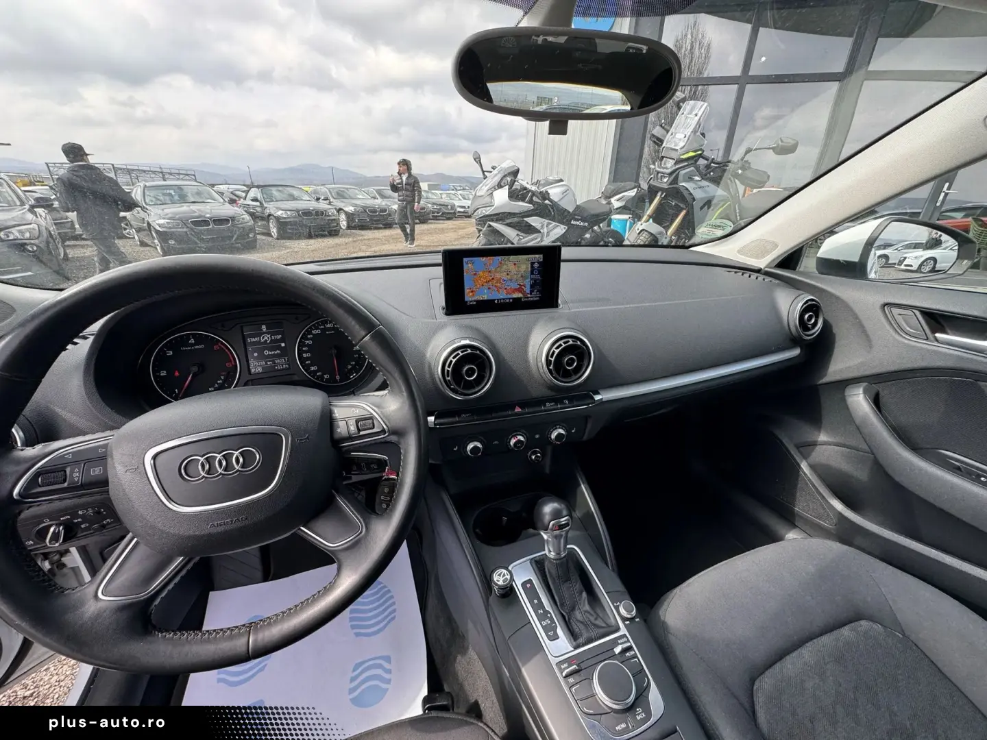Audi A3 Sportback    Automat    Navigatie    Scuane incalzit