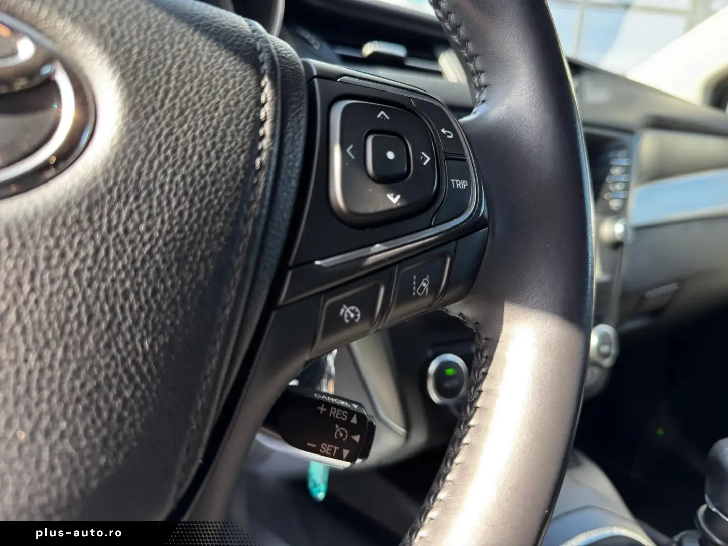 Toyota Avensis    2.0d    Navigatie    Scaune incalzite