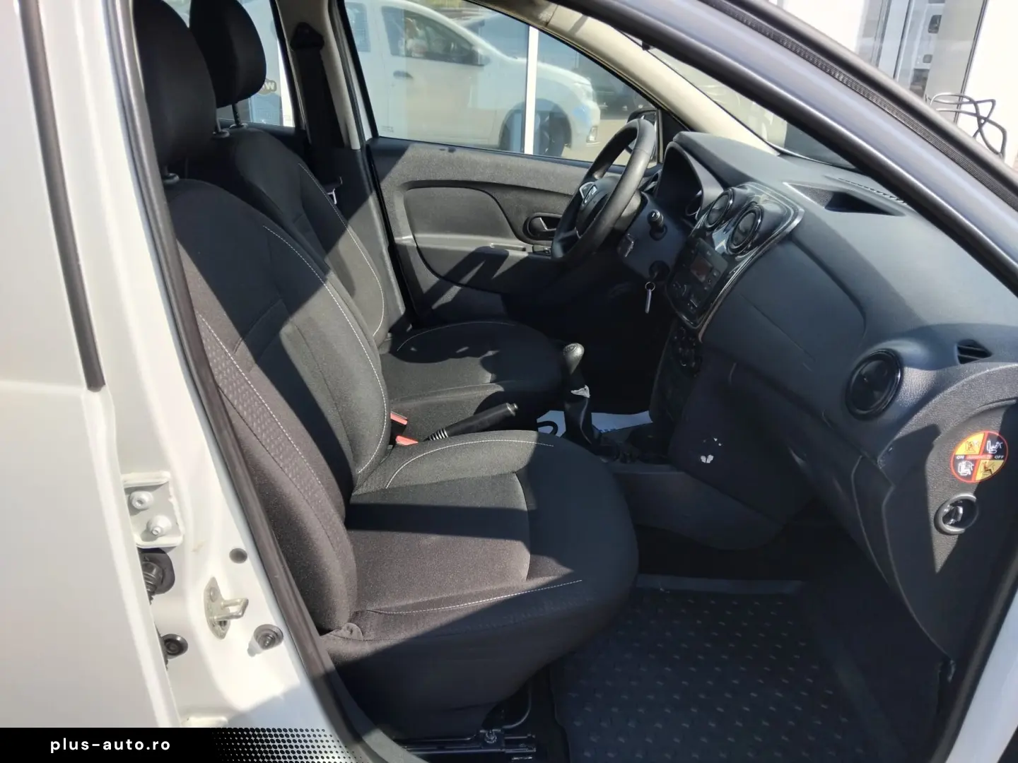DACIA Logan 2018 — imagine 8