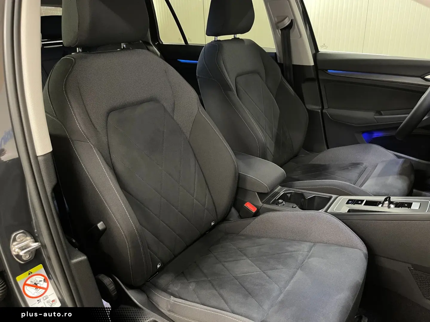 VOLKSWAGEN Golf 2021 — imagine 41