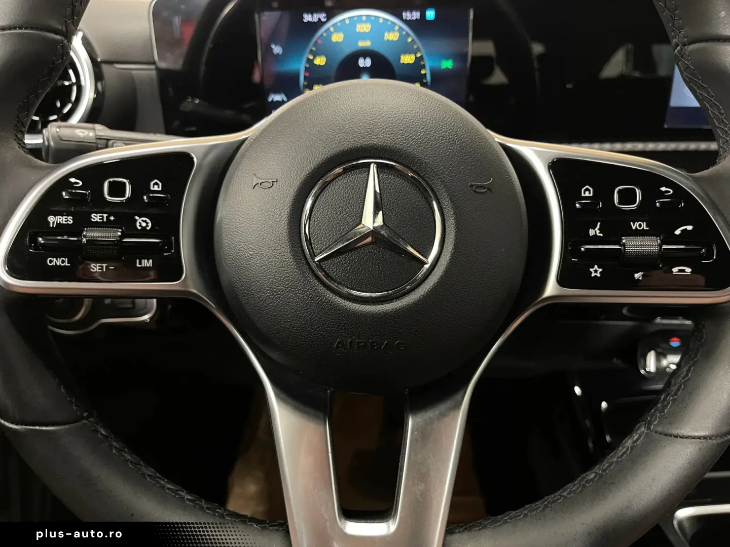 Mercedes-Benz Cla-200