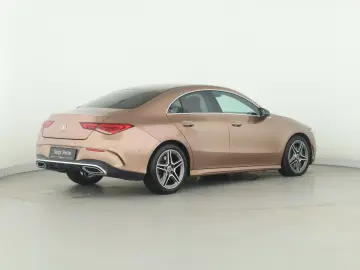 MERCEDES-BENZ CLA 250 AMG LED Sound Navi Sitzhzg Kam…