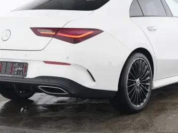 MERCEDES-BENZ CLA 180 AMG Night MBUX LED PTS Kamera …