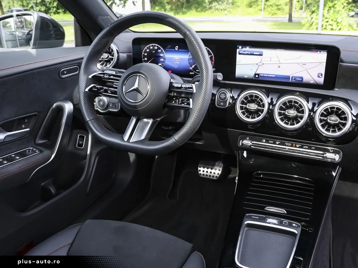 MERCEDES-BENZ CLA 200 AMG Night Panorama 19  Ambient&hellip;