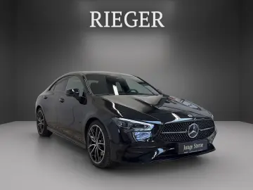 MERCEDES-BENZ CLA 200 d AMG DynLicht NIGHT Alarm Spu…