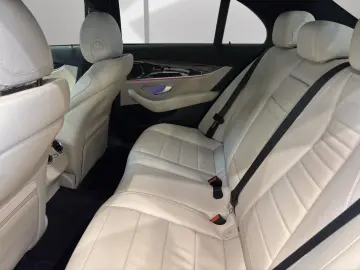 MERCEDES-BENZ E 300 e 4M AMG EX. BUSI RFK PUBLIC MBU…