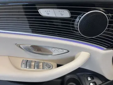 MERCEDES-BENZ E 300 e 4M AMG EX. BUSI RFK PUBLIC MBU…