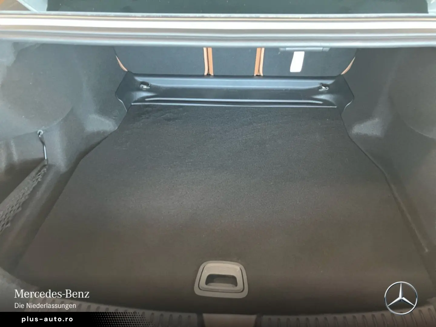 MERCEDES-BENZ E 200 4M Lim AVANTGARDE Adv SUPEERSCRE&hellip;