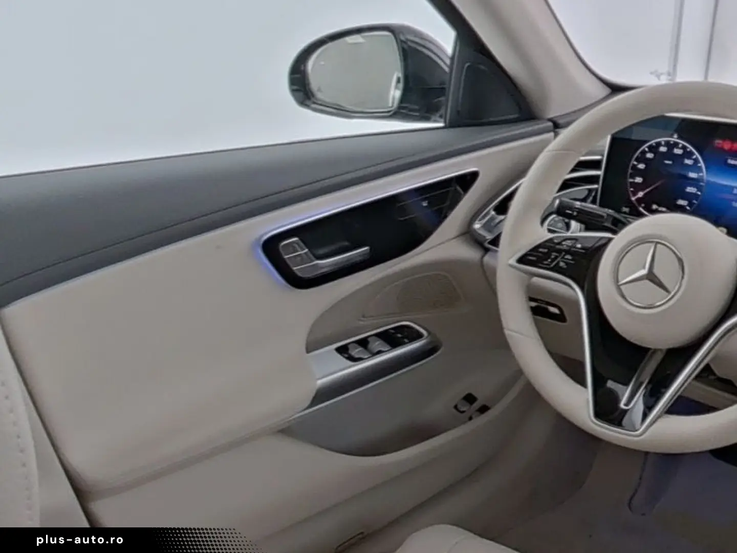 MERCEDES-BENZ E 300 e 4M Avantg-Adv Fahrassi Pano Su&hellip;