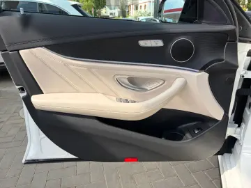 MERCEDES-BENZ E 53 AMG 4M  AHK HEAD-UP 360KAM STANDH…