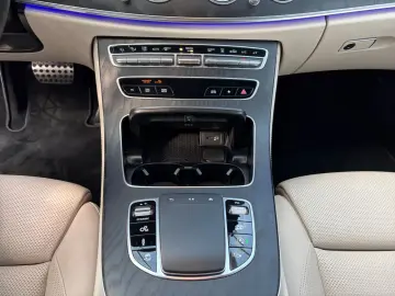 MERCEDES-BENZ E 53 AMG 4M  AHK HEAD-UP 360KAM STANDH…