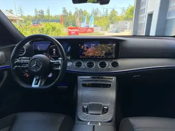 MERCEDES-BENZ E 53 AMG 4Matic   Luft HUD AHK NAVI BURMESTER