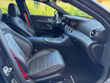 MERCEDES-BENZ E 53 AMG 4Matic   Luft HUD AHK NAVI BURMESTER
