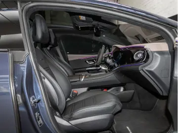 MERCEDES-BENZ EQE 53 AMG 4M  Dyn  Premium  Hyperscreen NIGHT