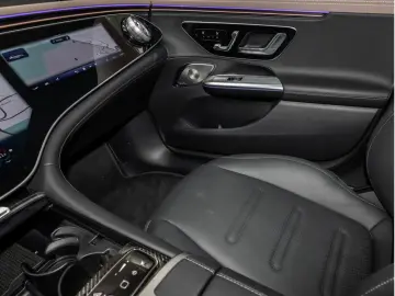 MERCEDES-BENZ EQE 53 AMG 4M  Dyn  Premium  Hyperscreen NIGHT