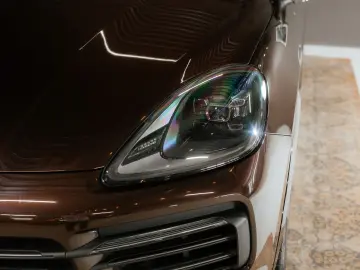 PORSCHE Cayenne E-Hybrid Platinum Edition