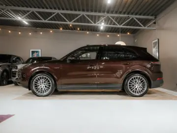 PORSCHE Cayenne E-Hybrid Platinum Edition