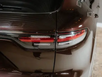 PORSCHE Cayenne E-Hybrid Platinum Edition