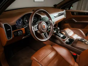 PORSCHE Cayenne E-Hybrid Platinum Edition