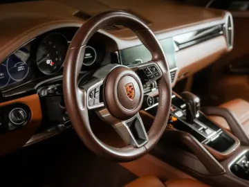 PORSCHE Cayenne E-Hybrid Platinum Edition