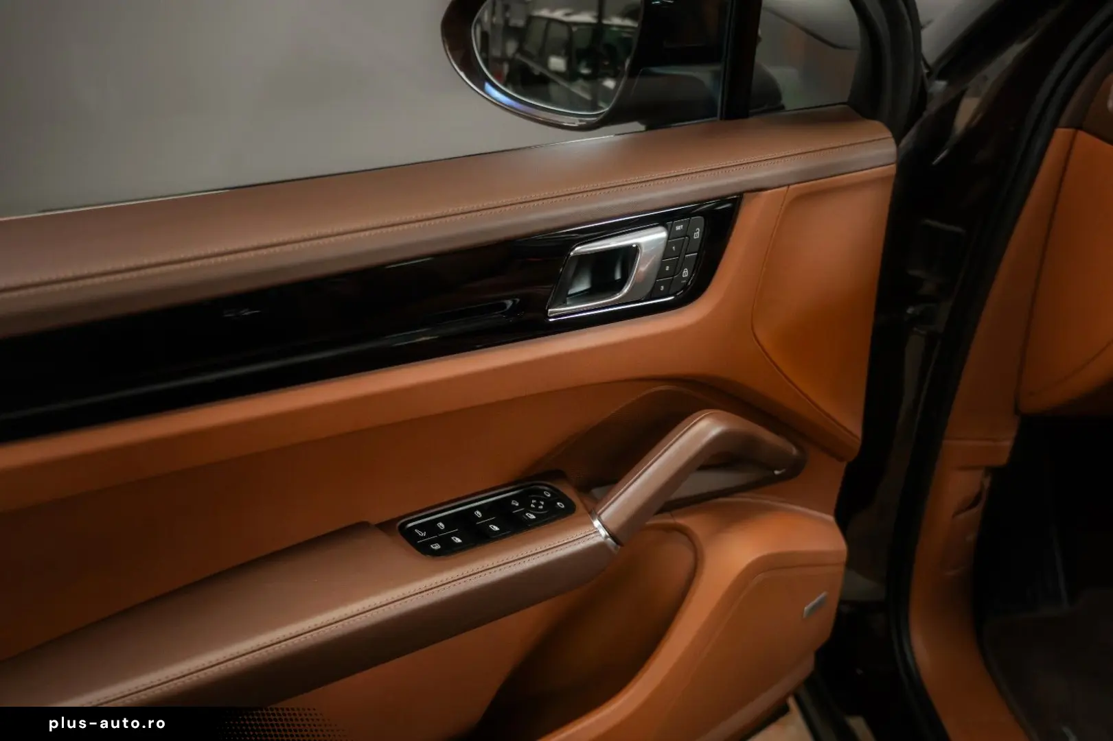 PORSCHE Cayenne E-Hybrid Platinum Edition