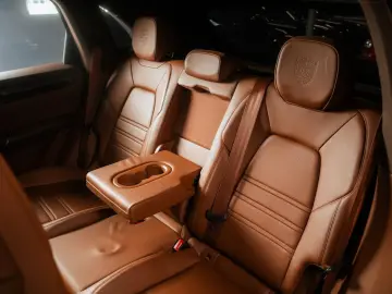 PORSCHE Cayenne E-Hybrid Platinum Edition