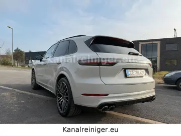 PORSCHE Panorama-Matrix-HeadUp-BOSE