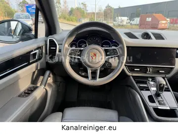 PORSCHE Panorama-Matrix-HeadUp-BOSE