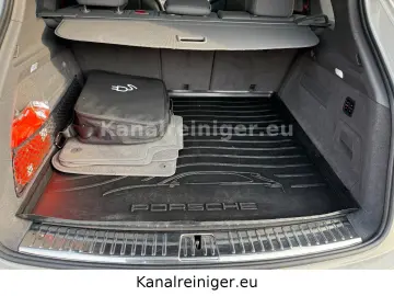 PORSCHE Panorama-Matrix-HeadUp-BOSE