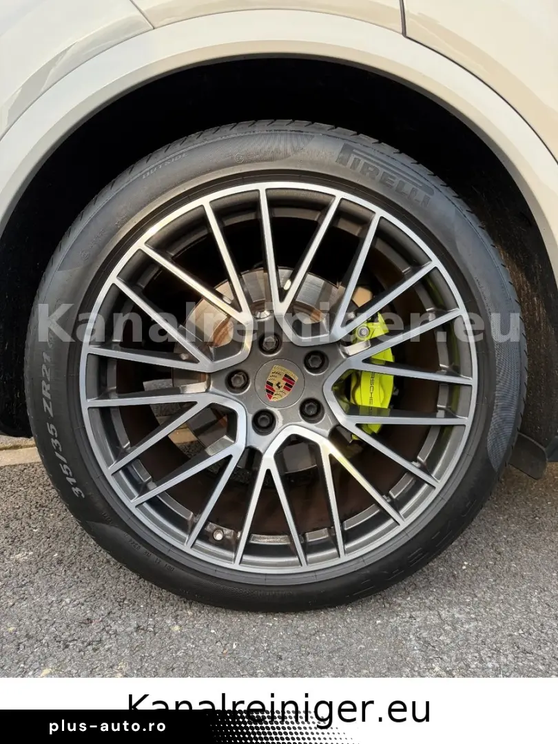 PORSCHE Panorama-Matrix-HeadUp-BOSE
