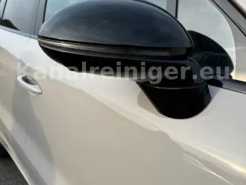 PORSCHE Panorama-Matrix-HeadUp-BOSE