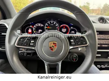 PORSCHE Panorama-Matrix-HeadUp-BOSE
