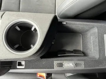 PORSCHE Taycan GTS Sport Turismo PDCC Privacy Servo