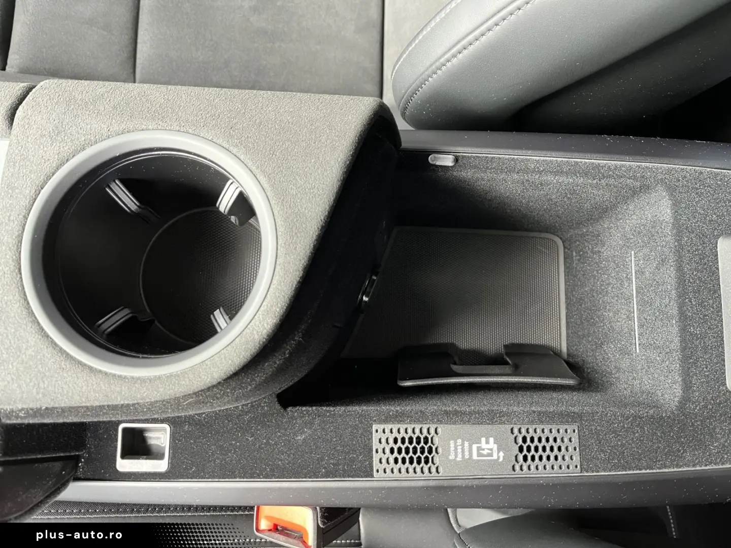 PORSCHE Taycan GTS Sport Turismo PDCC Privacy Servo