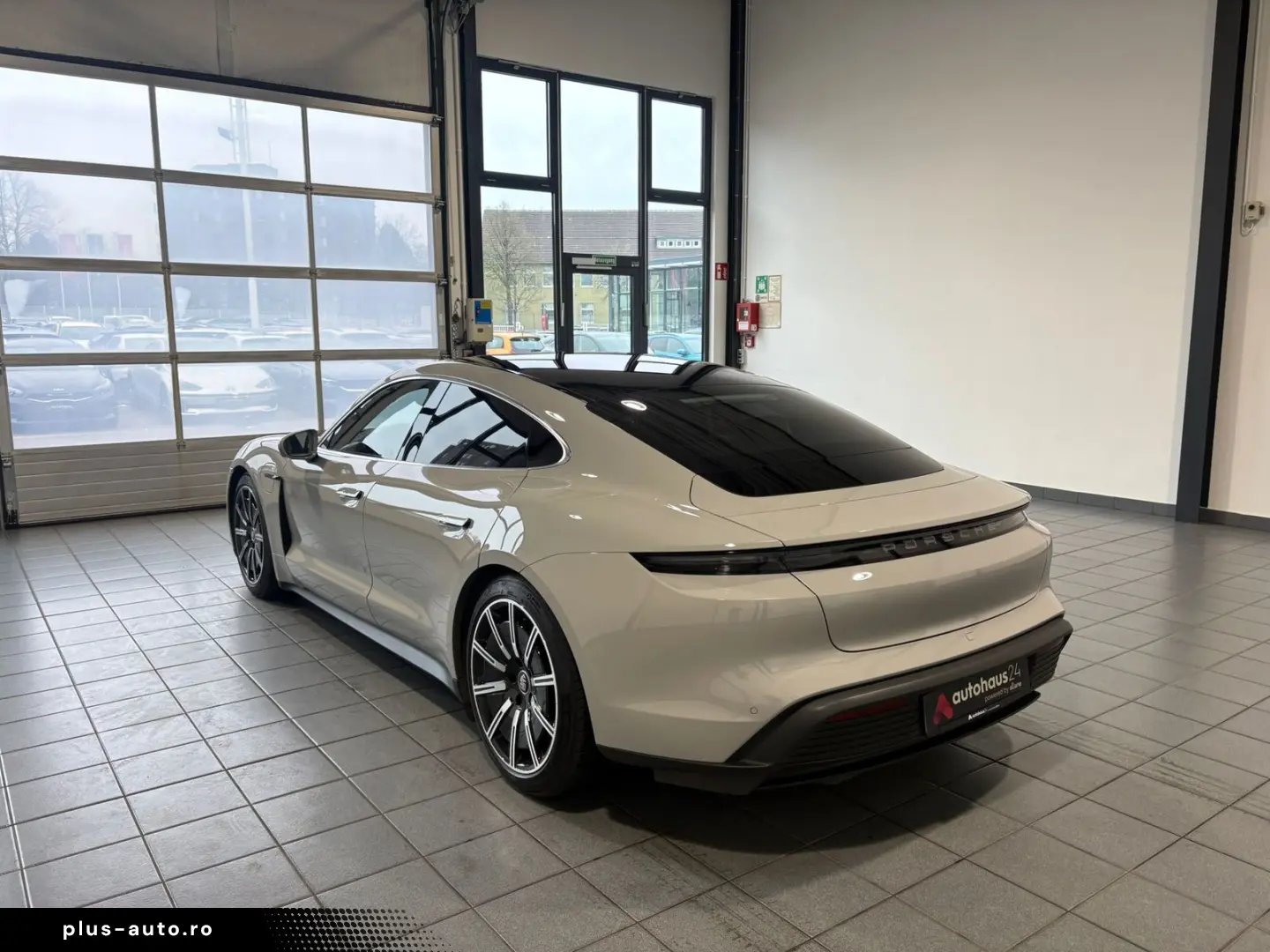 PORSCHE Taycan 4S Plus Chrono ACC Leder BOSE