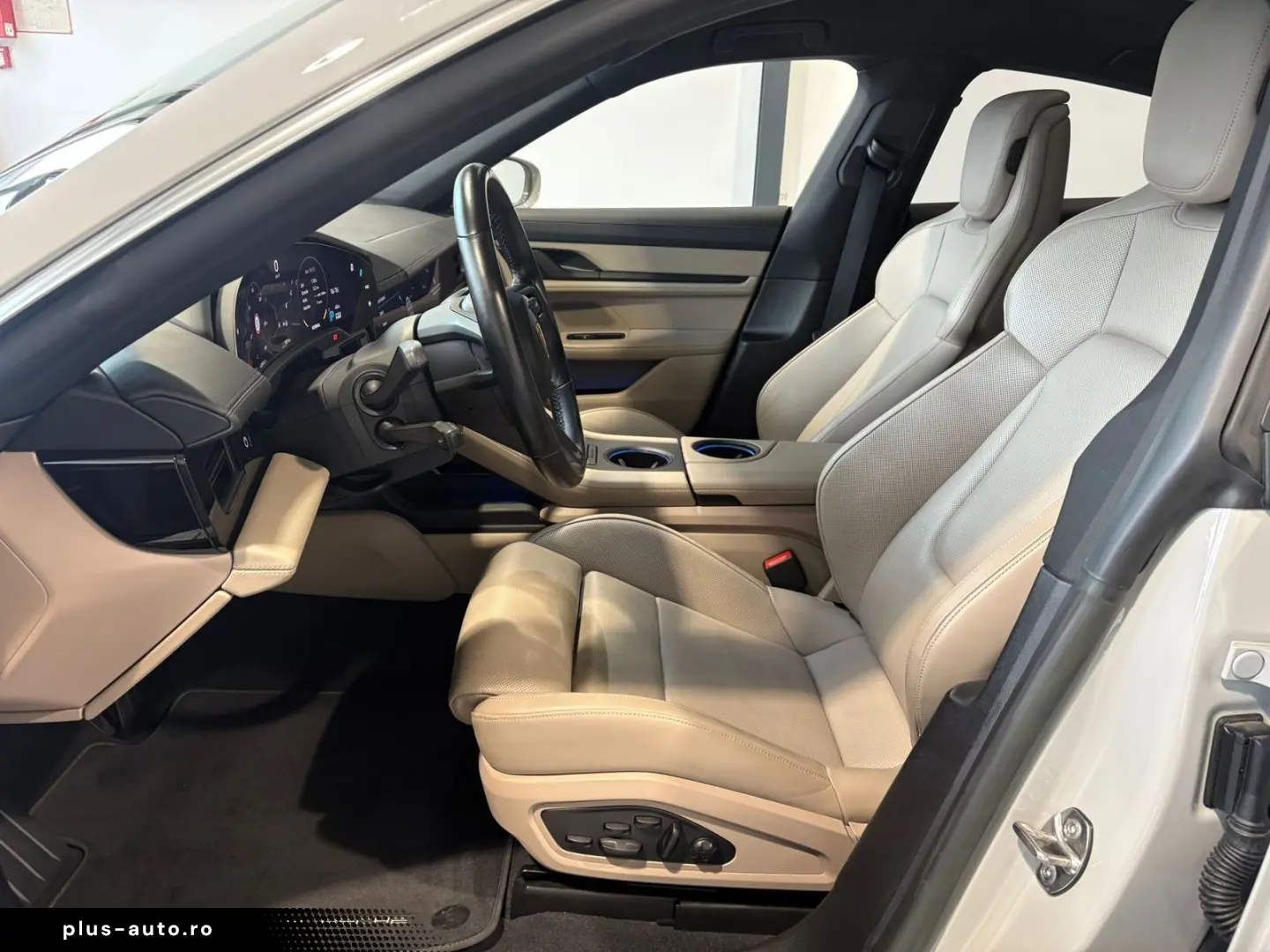 PORSCHE Taycan 4S Plus Chrono ACC Leder BOSE
