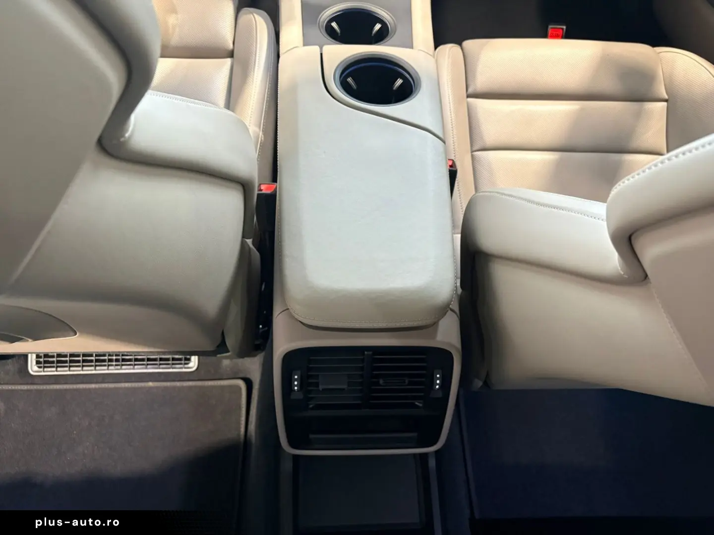 PORSCHE Taycan 4S Plus Chrono ACC Leder BOSE