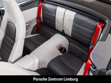 PORSCHE 992 911 Carrera 4 GTS Cabrio InnoDrive LEDMatrix