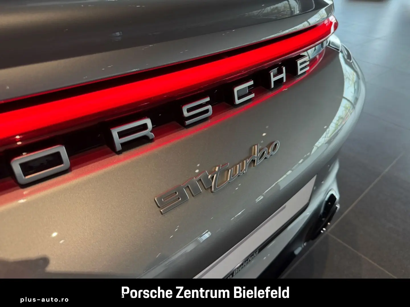 PORSCHE 992 911 Turbo InnoDrive Sportabgas LED-Matrix
