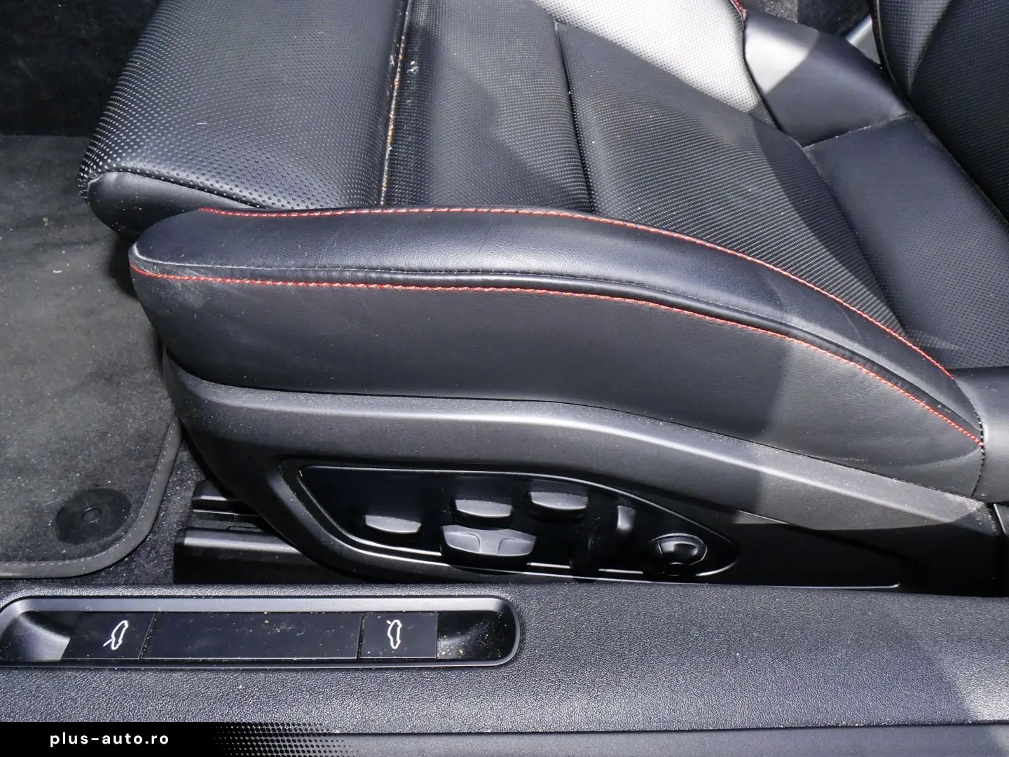 PORSCHE 911 992 Turbo Cabriolet lava Burmester Lift