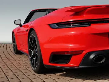 PORSCHE 911 992 Turbo Cabriolet lava Burmester Lift
