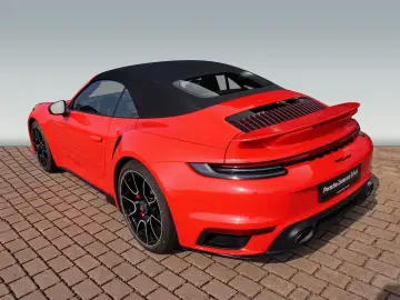 PORSCHE 911 992 Turbo Cabriolet lava Burmester Lift