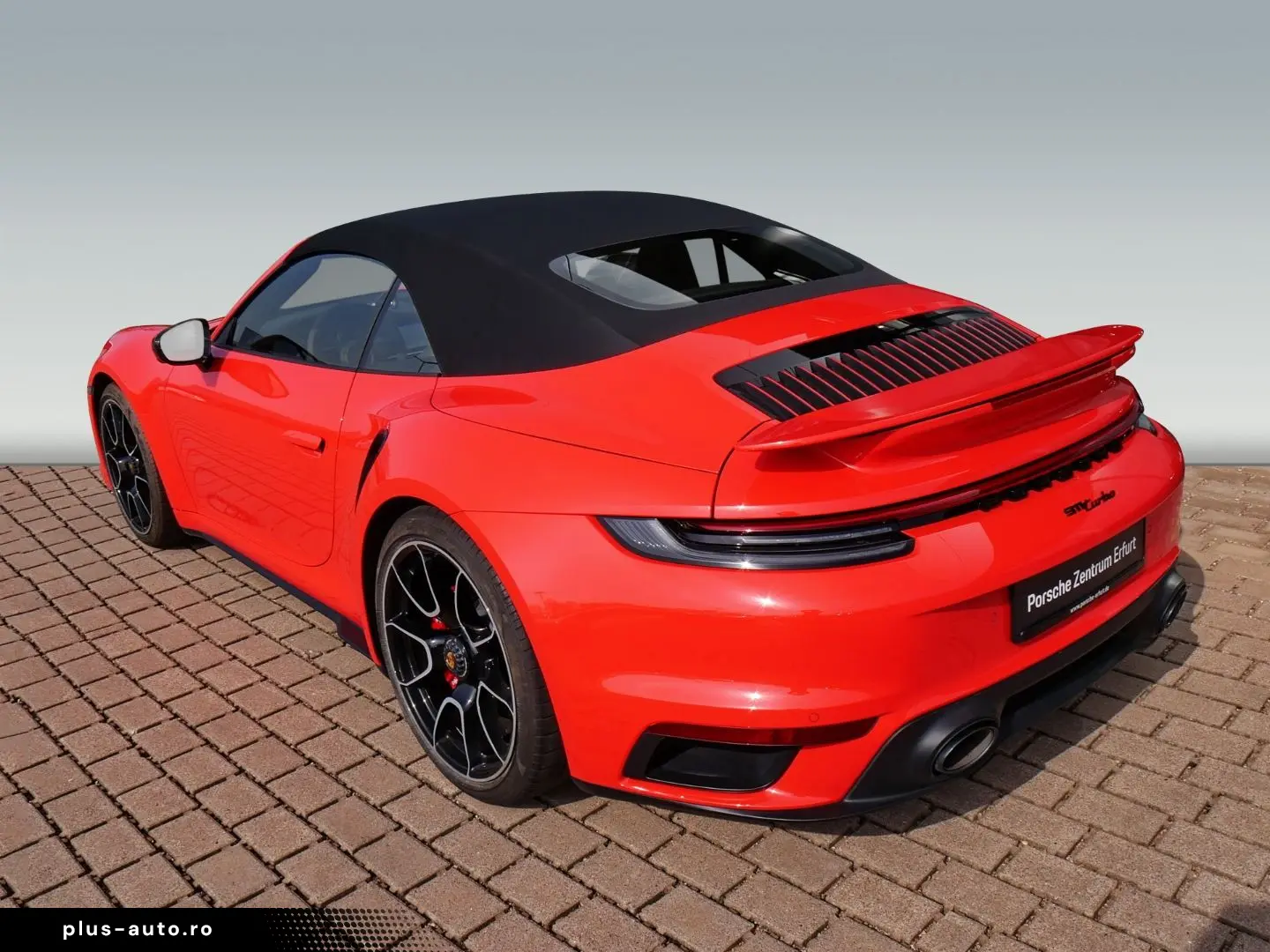 PORSCHE 911 992 Turbo Cabriolet lava Burmester Lift