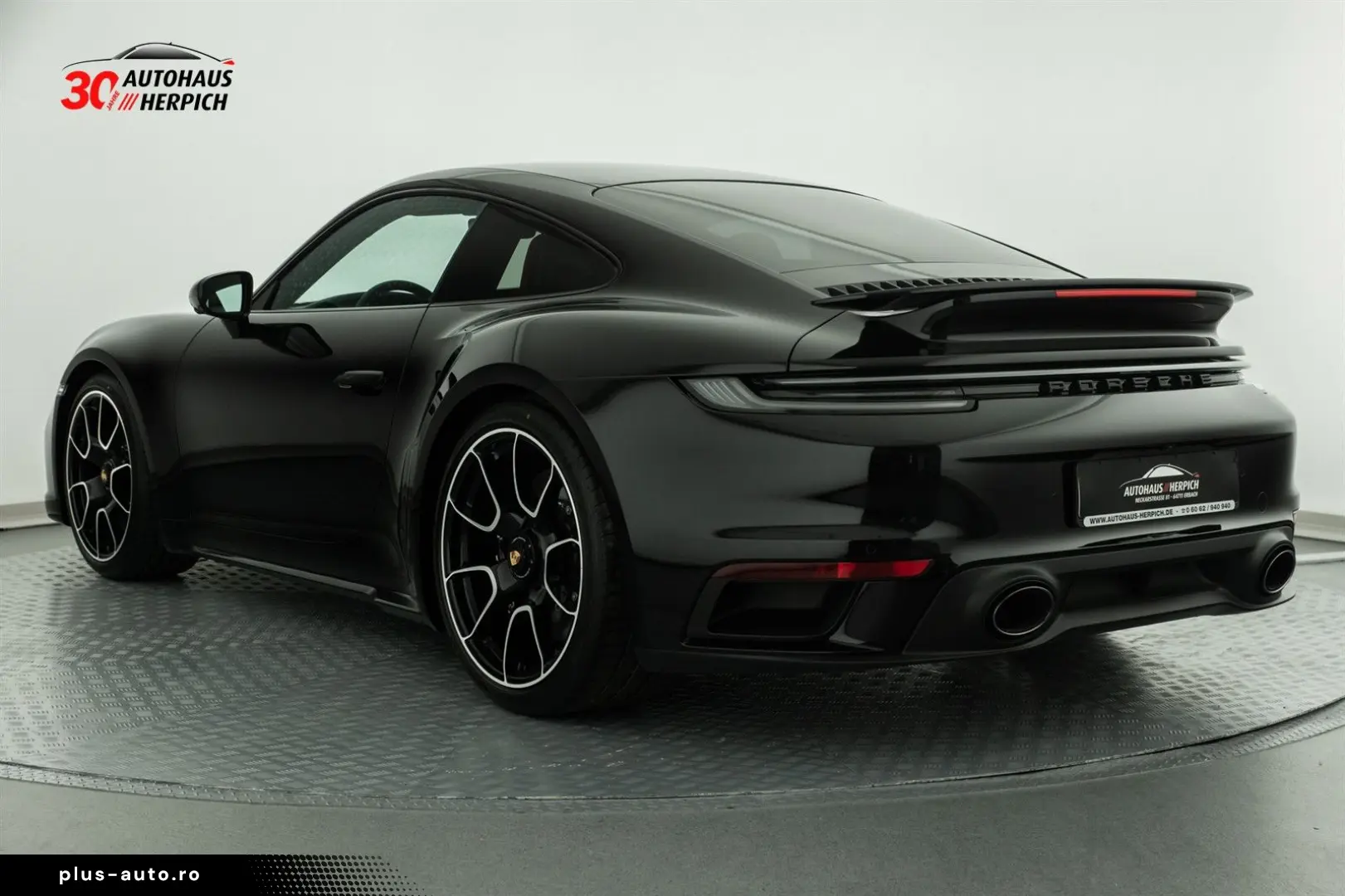 PORSCHE 992 Turbo S Coupé Bi-Color Schwarz-Bordeauxrot